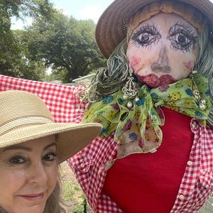 Meet your Posher, Julie